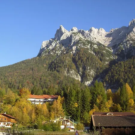 Apartment Ferienwohnung Viererspitzblick Mittenwald
