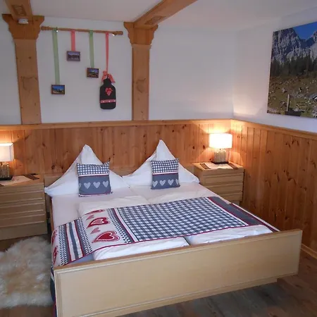 Ferienwohnung Viererspitzblick Mittenwald